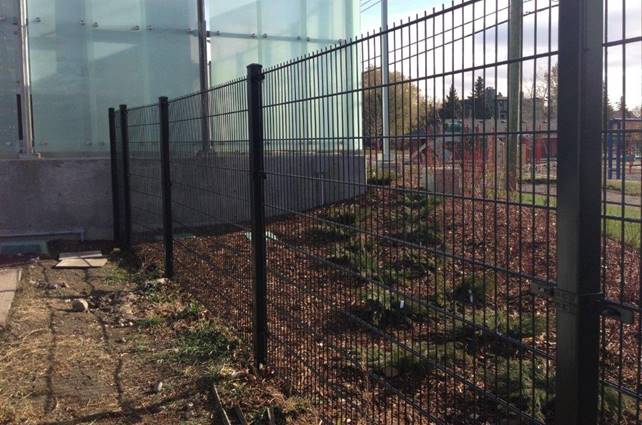 Why is welded wire mesh more secure? - Rite-Way Fencing